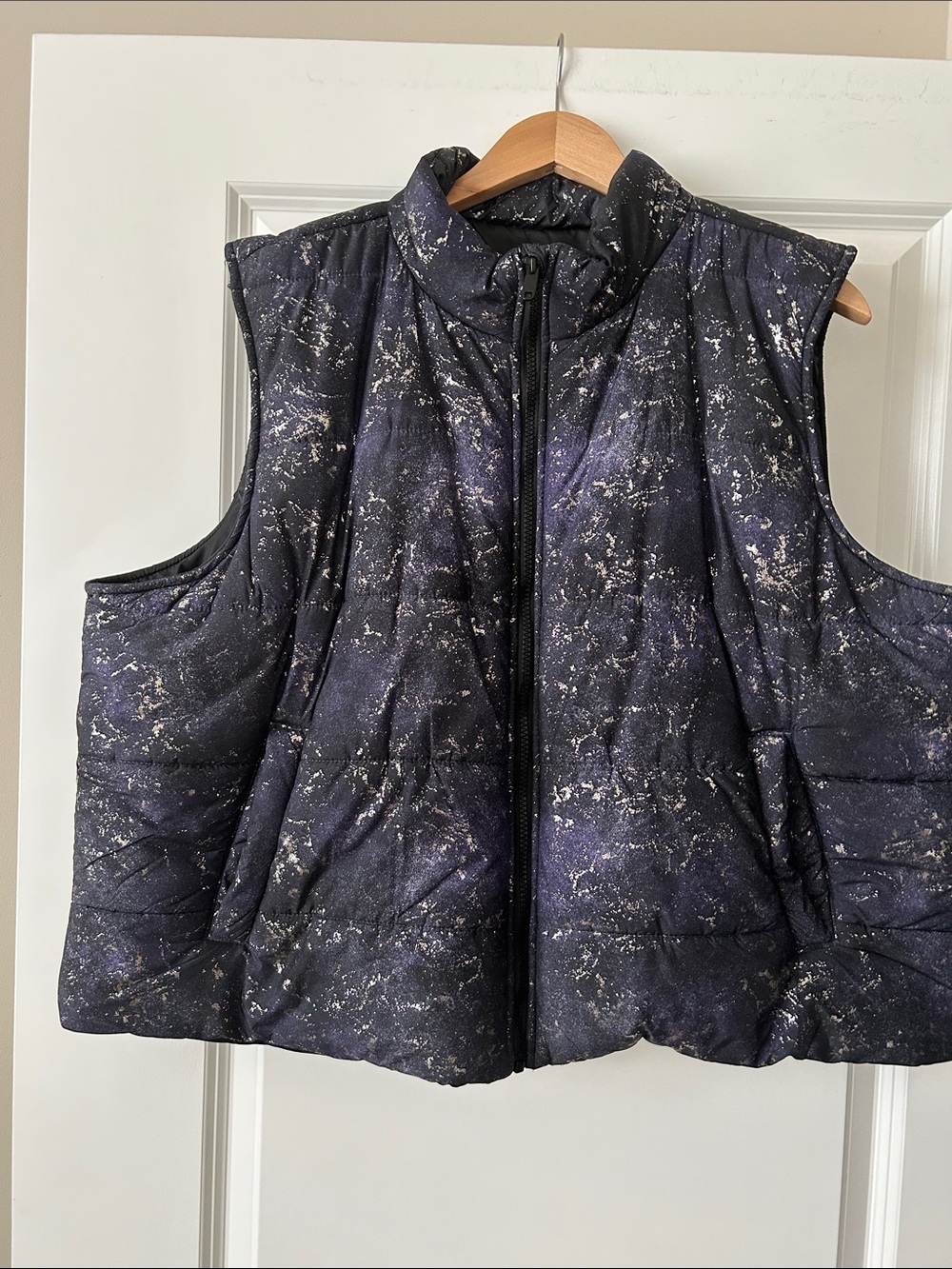NWOT 2X Ideology Activewear Quilted Sleeveless Vest - Navy, purple and gray